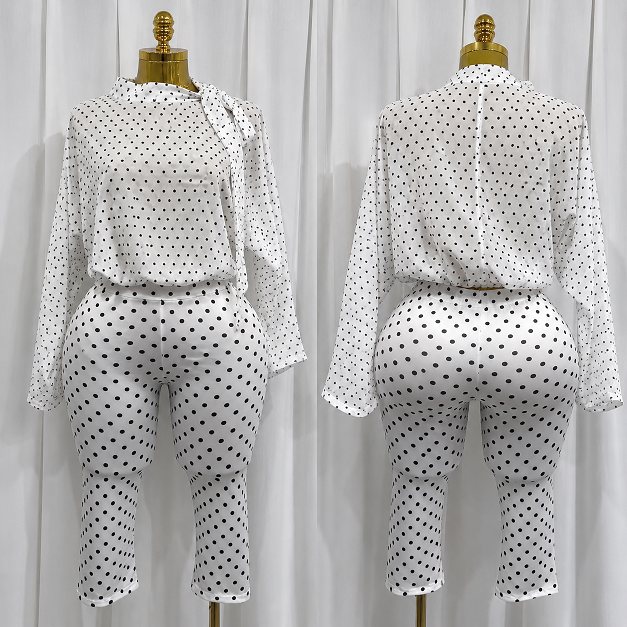 Women's Polka Dot Cape Top & Capri Pants 2-Piece Set thumbnail 2