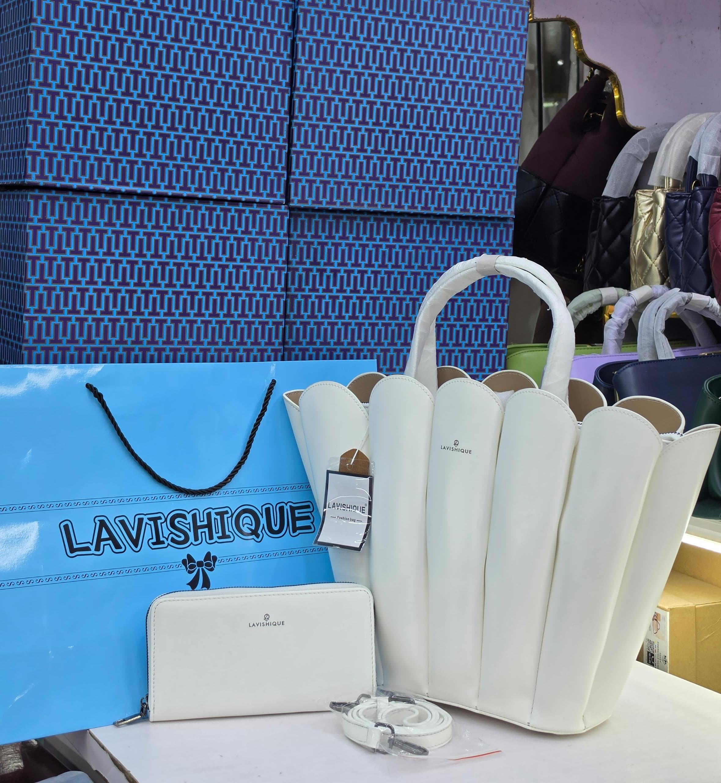 Lavishique Scalloped Tulip Tote Bag Set With Matching Wallet & Strap thumbnail 2