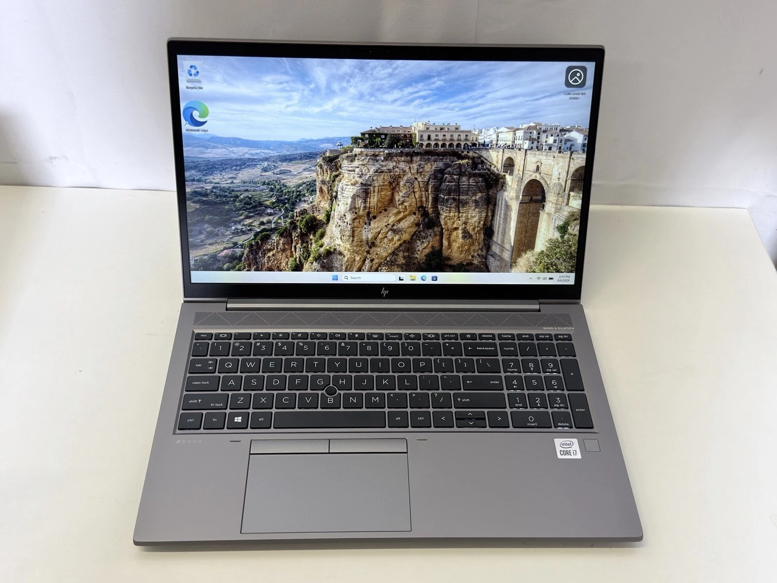 Hp Zbook Firefly 15 G7 I7 10Th Gen 16/512 4Gb Quadro Silver Used