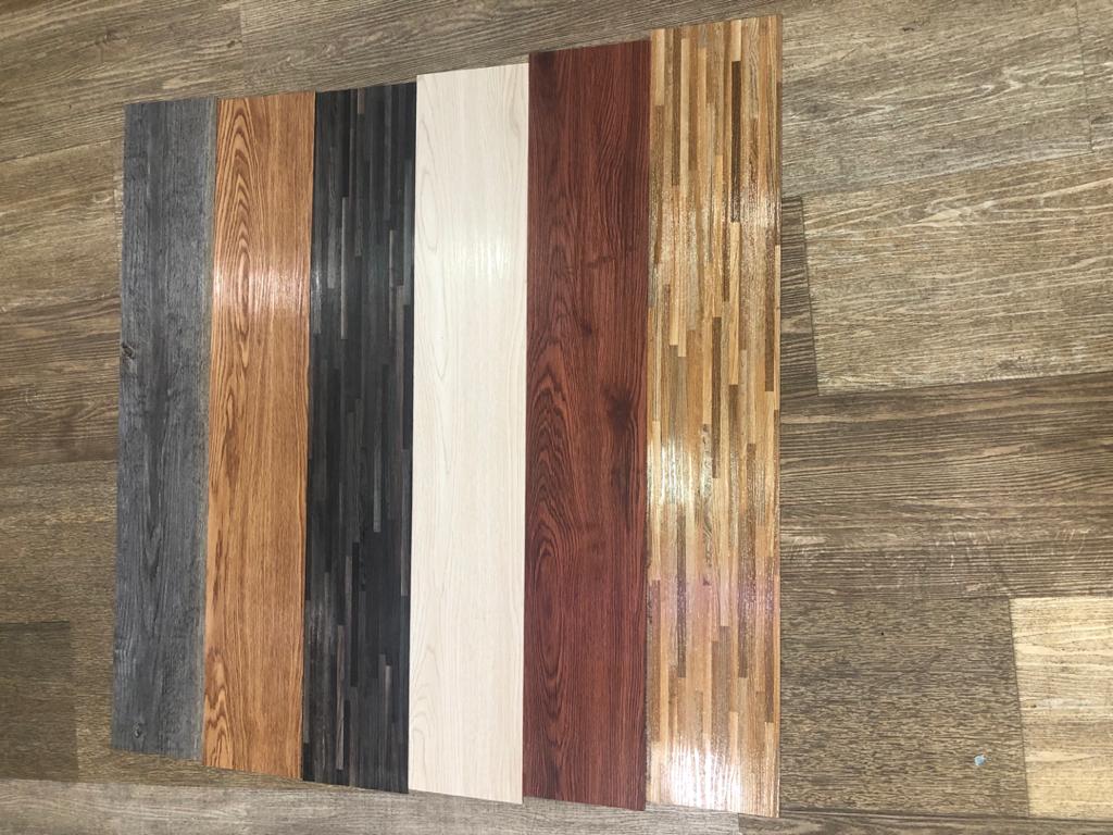 1.4Mm Waterproof Wood Grain Pvc Vinyl Floor Tiles