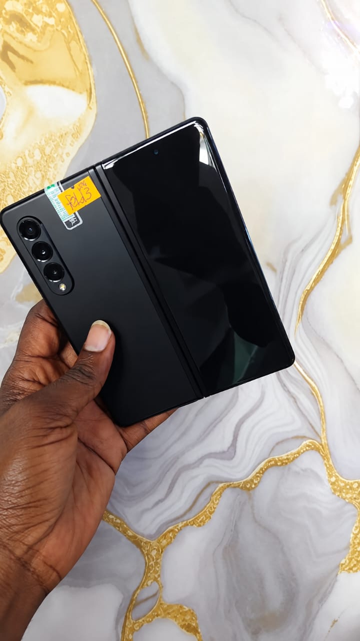 Used Samsung Galaxy Z Fold 3 5G (256Gb, Phantom Black)