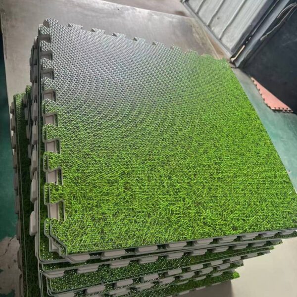Interlocking Artificial Grass Foam Carpet Floor Tiles