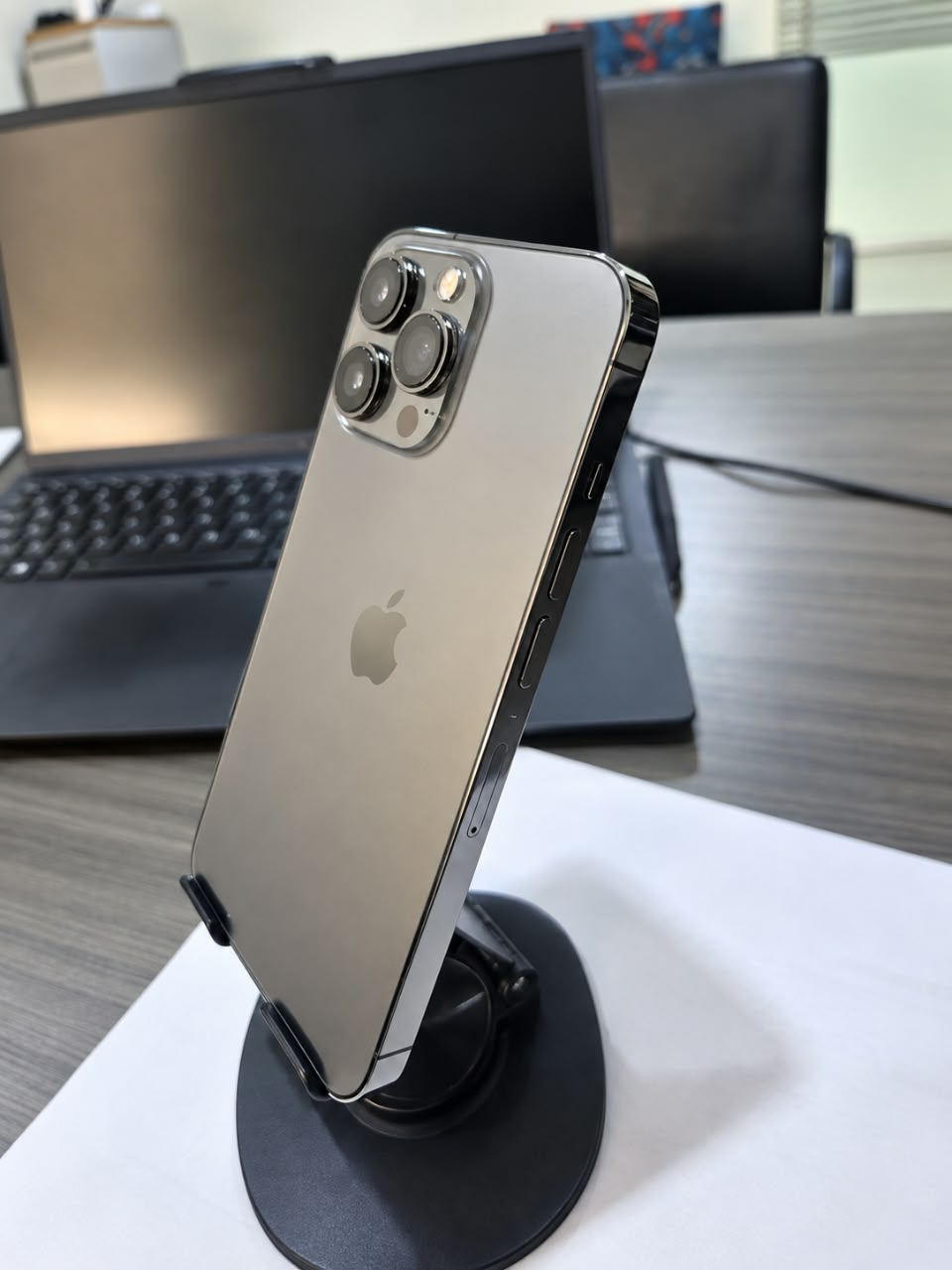 Used Apple Iphone 13 Pro -Ram: 128 Gb Rom / 6Gb Ram