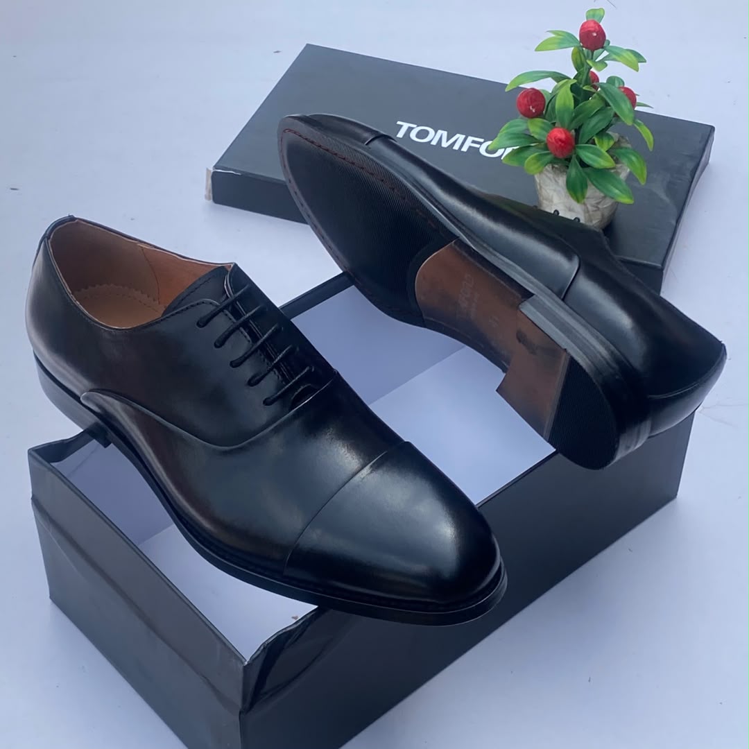 Tom Ford Cap-Toe Oxford Shoes