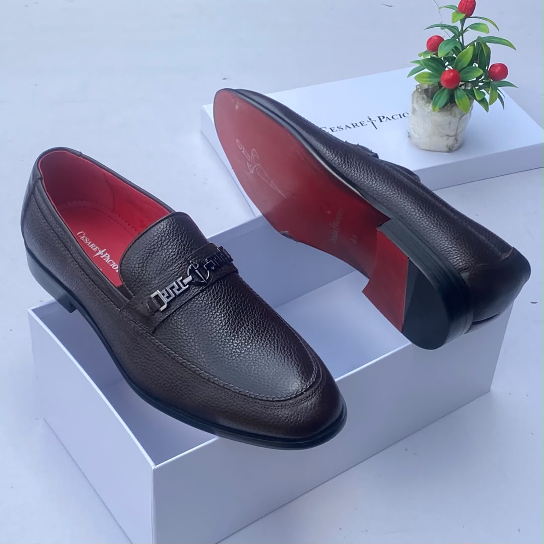 Cesare Paciotti Pebbled Leather Dagger Hardware Loafers thumbnail 3