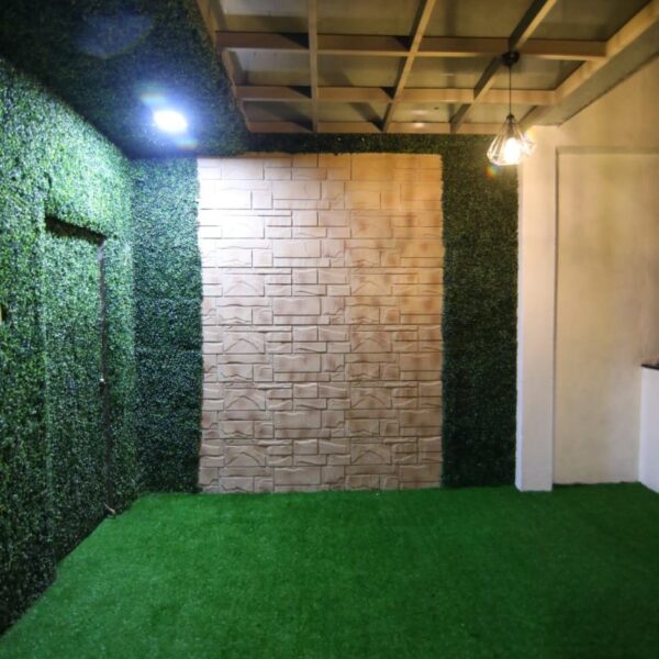 Unique Interiors Green Artificial Wall Grass Decorative Panel