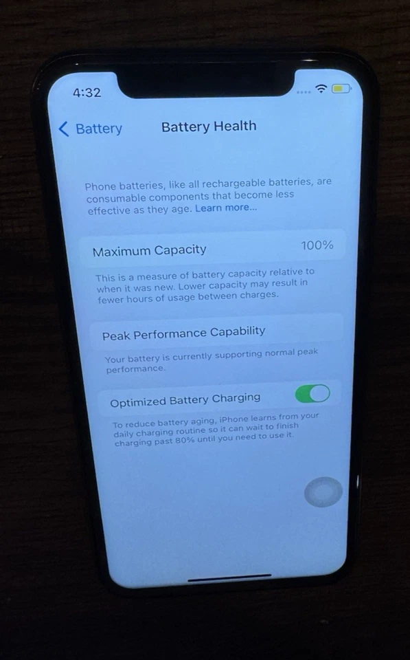 Apple Iphone X - Factory Sim-Unlocked Smartphone (64Gb / 256Gb, Space Gray & Silver)  - Excellent Quality