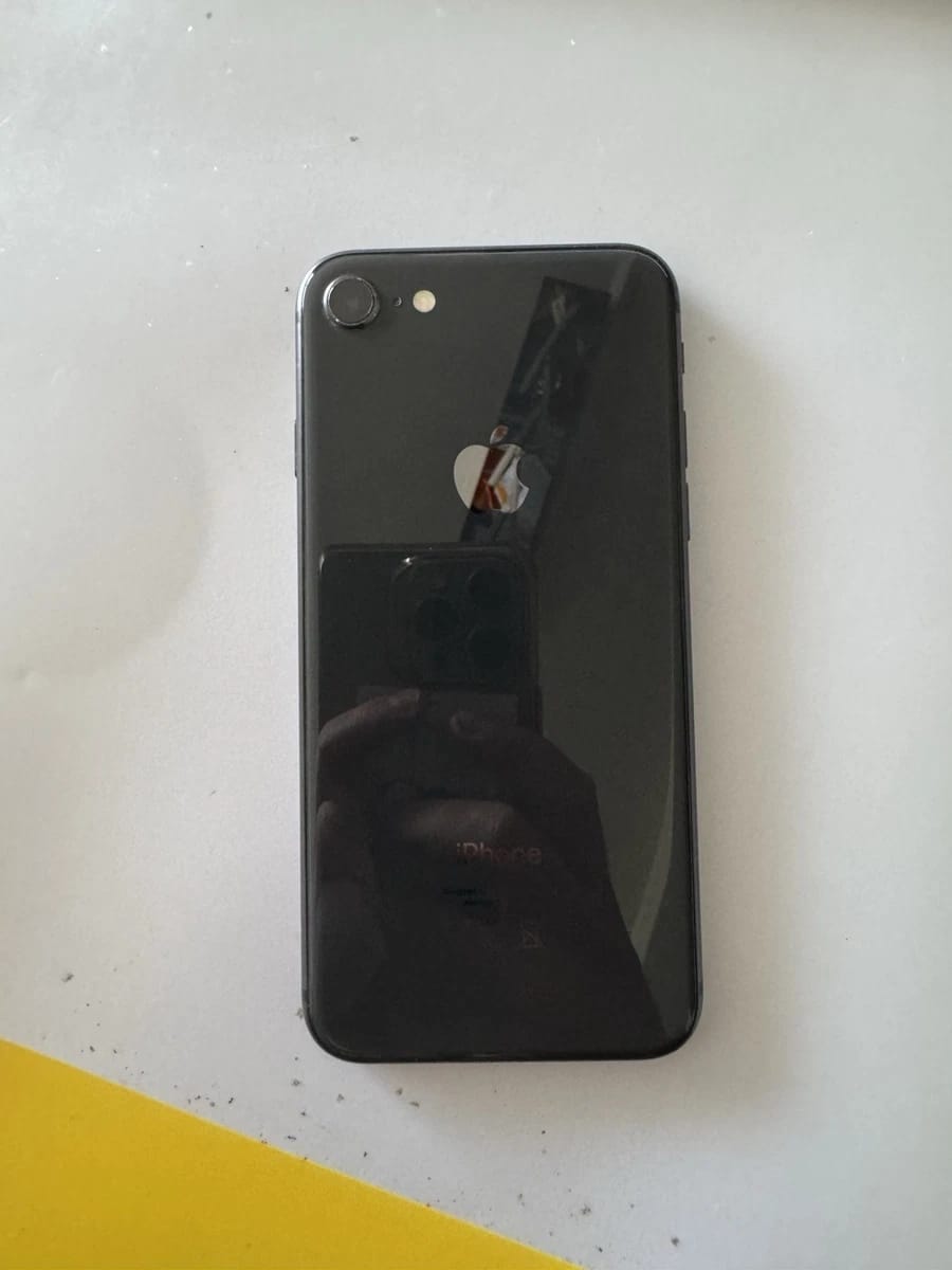 Direct Uk Used Apple Iphone 8 Factory Unlocked (64Gb / 128Gb / 256Gb) —  Fair thumbnail 2