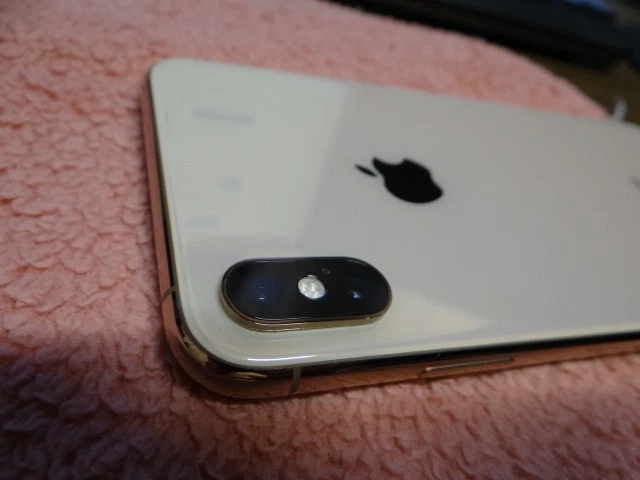 Apple Iphone Xs Max - Factory Sim-Unlocked Smartphone (64Gb / 256Gb / 512Gb, Excellent Quality Grade) thumbnail 3