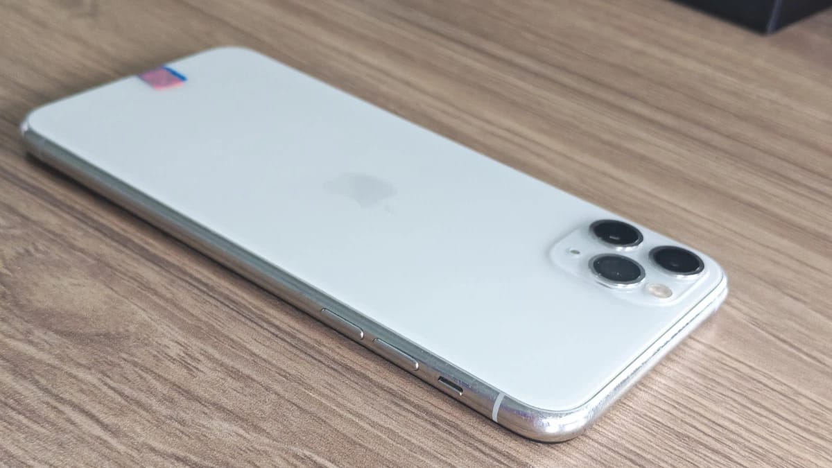 Direct Uk Used Apple Iphone 11 Pro Max Factory Unlocked (64Gb / 256Gb / 512Gb) — Grade B