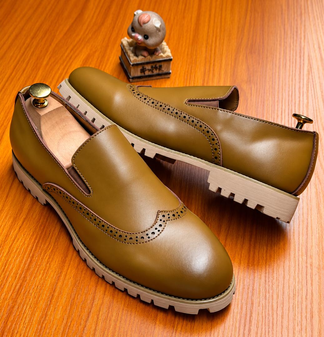 Men’s Premium Tan Leather Slip-On Wingtip Loafers – Smart Casual Chunky Lug Sole Dress Shoes thumbnail 3