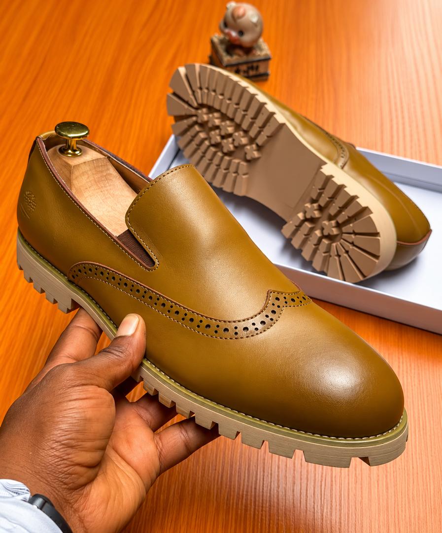 Men’s Premium Tan Leather Slip-On Wingtip Loafers – Smart Casual Chunky Lug Sole Dress Shoes thumbnail 2